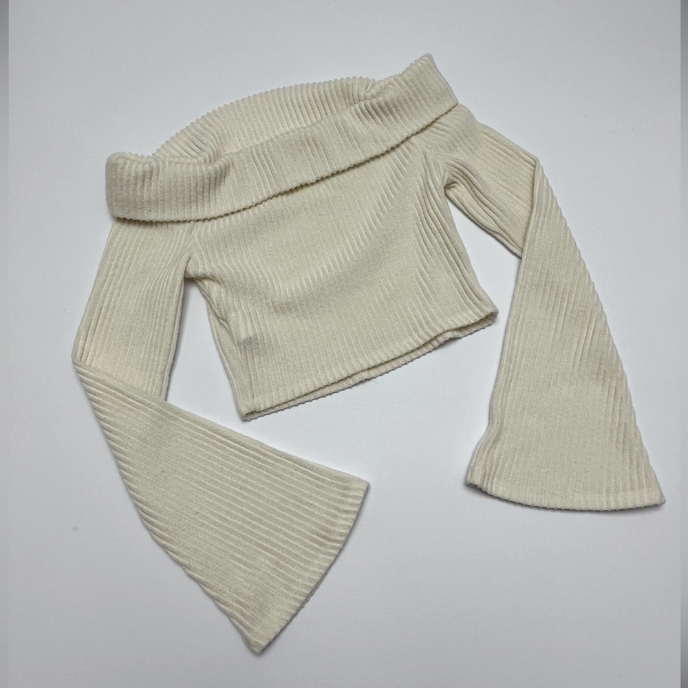 Off-Shoulder Ribbed Crop Sweater - Cream - Picture 11 of 13